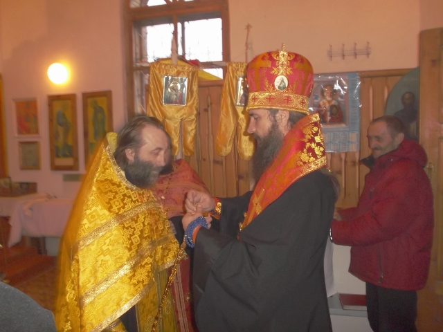 Епископ Савватий в храме святителя Николая чудотворца с. Петрово
