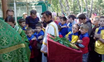 Литургия в день Мвятой Троицы В православном лагере 