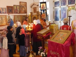 Епископ Савватий на пасхальной седмице в Усть-Ищиме, храм св. Николая