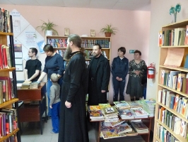 Епископ Савватий в Большеуковской библиотеке на светлой седмице. Тарское благочиние 