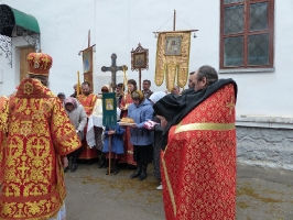 Епмскоп Савватий на крестном ходу в Свято-Никольском монастыре Саргатского благочиния Тарской епархии