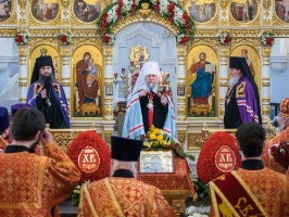 Радость о Воскресшем Христе собрала духовенство Омской митрополии
