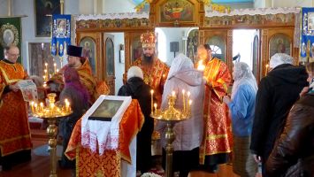 Благодатный огонь в Тарской епархии
