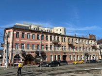 Винный погреб в сердце Тулы готов к продаже: шанс приобрести бизнес в винном стиле