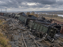 В Орловском районе Ростовской области объявлен режим чрезвычайной ситуации после масштабного железнодорожного происшествия